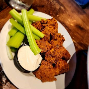 Founders Tavern & Grill - Chesapeake boneless wings - Comfort Food Near Me - Pasadena, Maryland