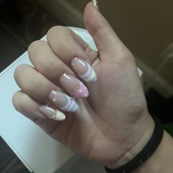 Diva Nails & Spa - Freshly done nails