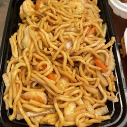 Hong Kong Chinese Cuisine - This is Chow Mien. Just the smell was overwhelming