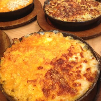 S'MAC - The closer one is four cheese, on top is garden lite. - American Near Me - New York, New York S'MAC - The closer one is four cheese, on top is garden lite. - American Near Me - New York, New York