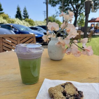 Cowboy Coffee - Raspberry oat bar - Coffee & Tea Near Me - Sunnyvale, California