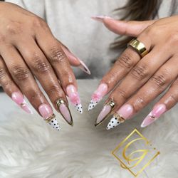Golden Nail Bar - Hot girl summer? Hot girl nails!!