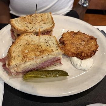 Perly's - Rueben sandwich with side Potato Latkes - Delis Near Me - Richmond, Virginia