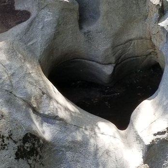 Heart Rock - Hiking Near Me - Crestline, California