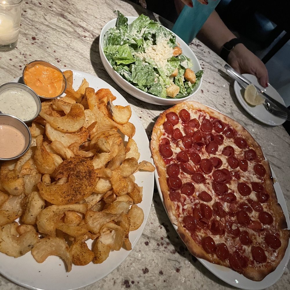 Hanny's - Sidewinders with sauce, Caesar salad, Hot Honey Pepperoni Pizza - Lounges Near Me - Phoenix, Arizona Hanny's - Sidewinders with sauce, Caesar salad, Hot Honey Pepperoni Pizza - Lounges Near Me - Phoenix, Arizona