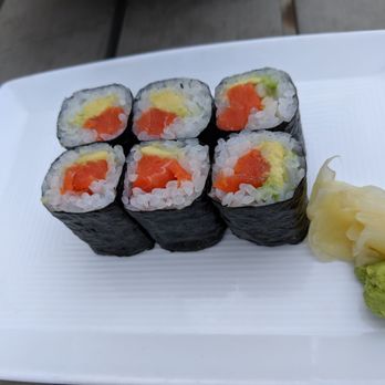 Kyatchi - Salmon roll - Japanese Near Me - Minneapolis, Minnesota