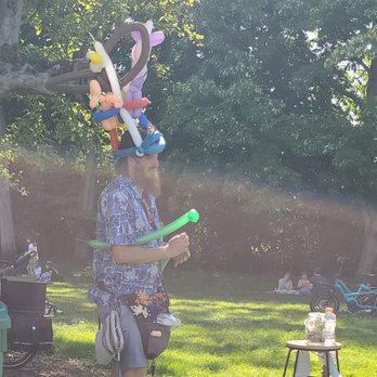 Wallingford Farmers Market - Balloon maker - Farmers Market Near Me - Seattle, Washington Wallingford Farmers Market - Balloon maker - Farmers Market Near Me - Seattle, Washington