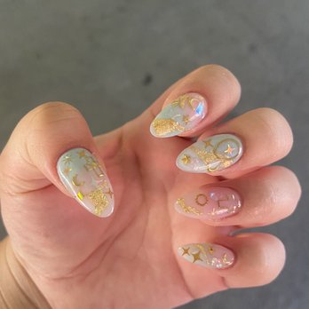Ara Spa - Nail Salons Near Me - Davis, California
