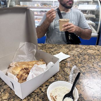Veronica's Bakery - Breakfast - Desserts Near Me - Manati, Puerto Rico Veronica's Bakery - Breakfast - Desserts Near Me - Manati, Puerto Rico