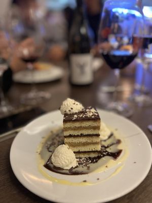 350 Main Brasserie by null