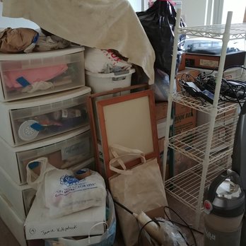 Two Strong Men and A Truck - More stuff in the middle of the room. - Movers Near Me - Indio, California