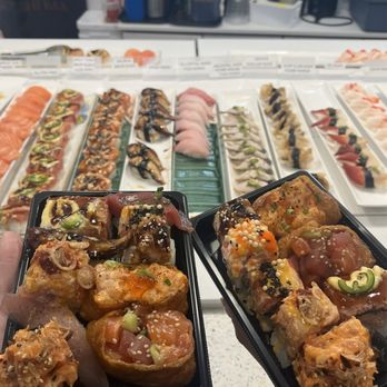 FOB Sushi Bar - Sushi Bars Near Me - Seattle, Washington