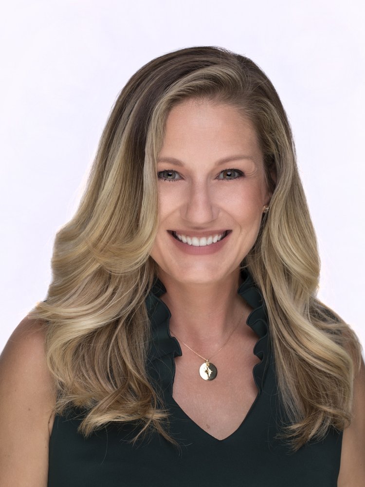 AMANDA CHRISTENSEN EBBY HALLIDAY 3310 Dallas Pkwy, Plano, Texas