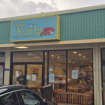 Café Kaila - Outside - Breakfast & Brunch Near Me - Honolulu, Hawaii Café Kaila - Outside - Breakfast & Brunch Near Me - Honolulu, Hawaii