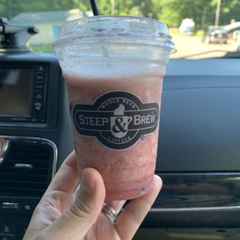 Steep and brew - Strawberry Banana frappe - Coffee & Tea Near Me - Houghton, Michigan