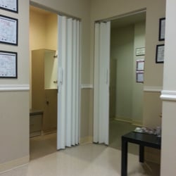 Valley Radiology Imaging - Los Gatos - Changing room you can lock your personal belongings.