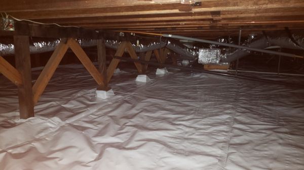 Energy Efficiency Using Vapor Barrier Installation - The ultimate goal of a vapor barrier is to keep moisture from coming in contact with structural or insulation materials that are vulnerable when wet, and to manage humidity levels inside the home for improved whole-home comfort and healthier indoor air quality (IAQ).
Well-meaning homeowners intending to create an energy-efficient home envelope can mistakenly install vapor barriers where they do more harm than good, creating moisture issues rather than preventing them. Energy Efficiency Using Vapor Barrier Installation - The ultimate goal of a vapor barrier is to keep moisture from coming in contact with structural or insulation materials that are vulnerable when wet, and to manage humidity levels inside the home for improved whole-home comfort and healthier indoor air quality (IAQ).
Well-meaning homeowners intending to create an energy-efficient home envelope can mistakenly install vapor barriers where they do more harm than good, creating moisture issues rather than preventing them.