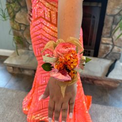 Chapman's Greenhouses & Floral - Wrist corsage for prom