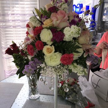 Flower World - Florists Near Me - Northridge, California