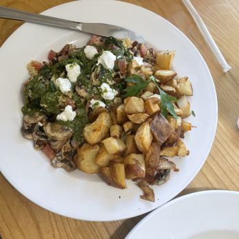 Denica's Real Food Kitchen - Pesto scramble - Cafes Near Me - Livermore, California
