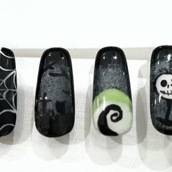 Luxie Spa & Nails - Nightmare before christmas!