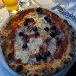 Pizzeria Italia da Nikolas - Pizza Pizzaiolo