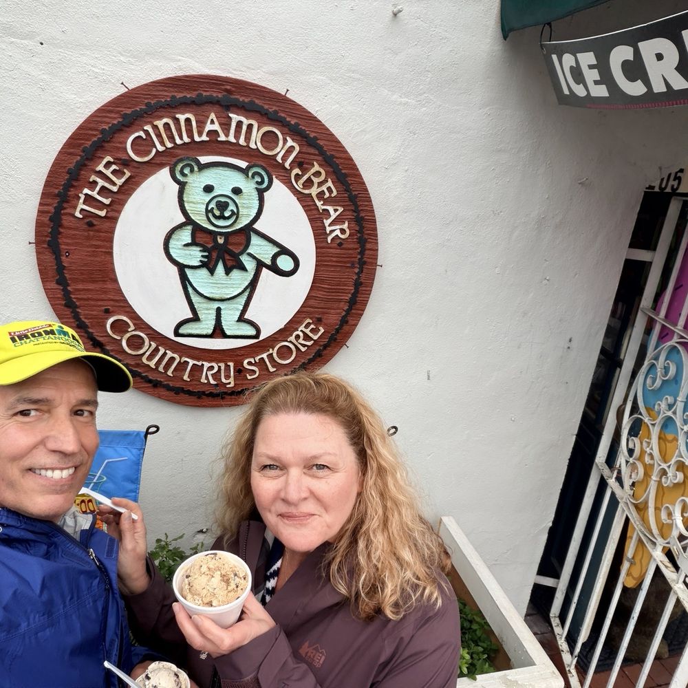 Cinnamon Bear Country Store - Ice Cream & Frozen Yogurt Near Me - Savannah, Georgia