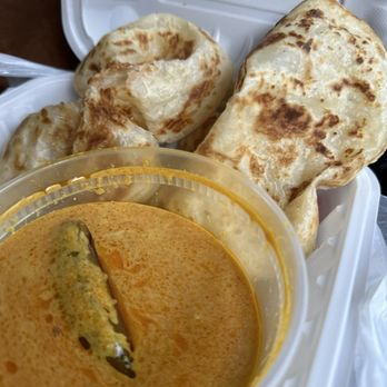 Ipoh Kopitiam - Roti Canai w/ Curry (To Go) - Malaysian Near Me - Alhambra, California