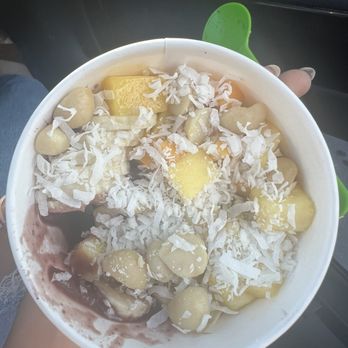 Wild Acai - Honolulu Bowl - Acai Bowls Near Me - Montrose, California Wild Acai - Honolulu Bowl - Acai Bowls Near Me - Montrose, California