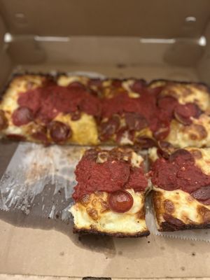 Side Door Pizza by null