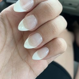 My nails after less than a week of having them. So disappointed :( My nails after less than a week of having them. So disappointed :(