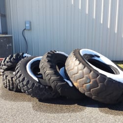 Crossfit Alter - Tire flipping!