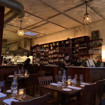 Tilikum Place Cafe - Inside - New American Near Me - Seattle, Washington