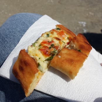 Pak Pide & Pizza Salonu - Cheese pide and meat pide on the food tour of Istanbul - Pizza Near Me - Istanbul, 34