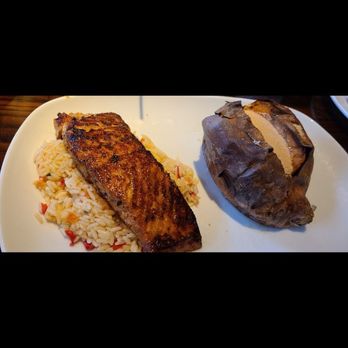 LongHorn Steakhouse - Salmon lunch - Steakhouses Near Me - Pittsburgh, Pennsylvania LongHorn Steakhouse - Salmon lunch - Steakhouses Near Me - Pittsburgh, Pennsylvania