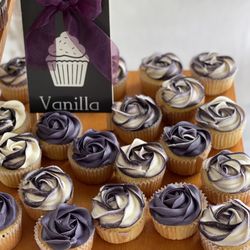 The Happy Squirrel - Cupcakes
