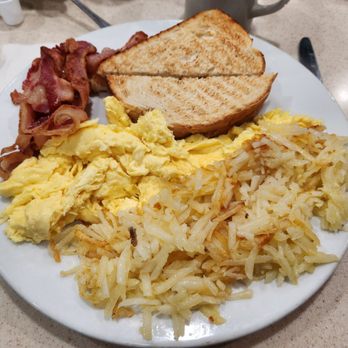 TA Willington - TA breakfast plates are enormous. 3 scrambled, hashbrowns, bacon, sourdough toast. - Service Stations Near Me - Willington, Connecticut