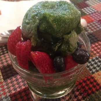 El Lugar de Nos - Basil sorbet - Cocktail Bars Near Me - Tecate, BCN
