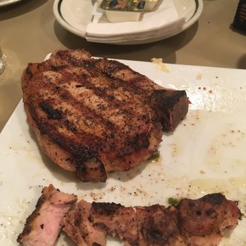 Capones Hideout - Pizza Near Me - New Berlin, Illinois
