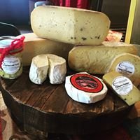 Moon Hill Dairy Logo