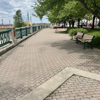 Kellogg Mall Park - Parks Near Me - Saint Paul, Minnesota