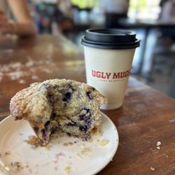 Delicious muffins & Chai Lattes