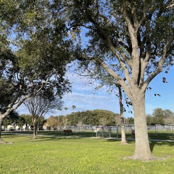 Lindale Park - Field - Parks Near Me - Galveston, Texas Lindale Park - Field - Parks Near Me - Galveston, Texas