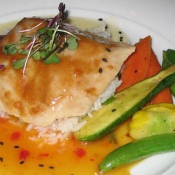 Jake's - Wok Char Spiced Mahi - New American Near Me - Del Mar, California