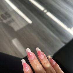SoQ Nails