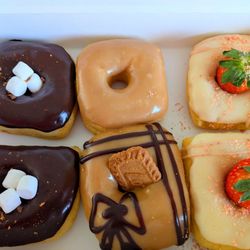 The Protein Bar - Best donuts, lower in sugar a plus at about 3.5g per donut and 12g protein per donut! The texture is similar to a croissant donut.