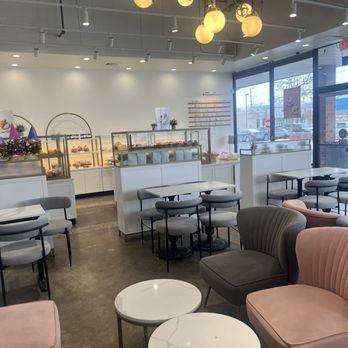 Tous Les Jours - Bakeries Near Me - Arlington Heights, Illinois