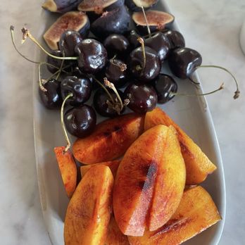 Cheeky's - Fruit plate with cherries, figs, ricotta cheese and honey plus nectarines. - Breakfast & Brunch Near Me - Palm Springs, California