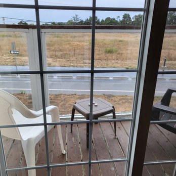 Ocean View Inn - Patio - Hotels Near Me - Crescent City, California Ocean View Inn - Patio - Hotels Near Me - Crescent City, California