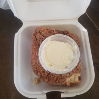 Carolyn's Cafe - Famous coffee cake - Breakfast & Brunch Near Me - Redlands, California